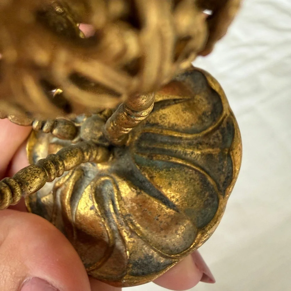 Vintage Gold Filigree Tulip Lipstick Holder 4 Slot